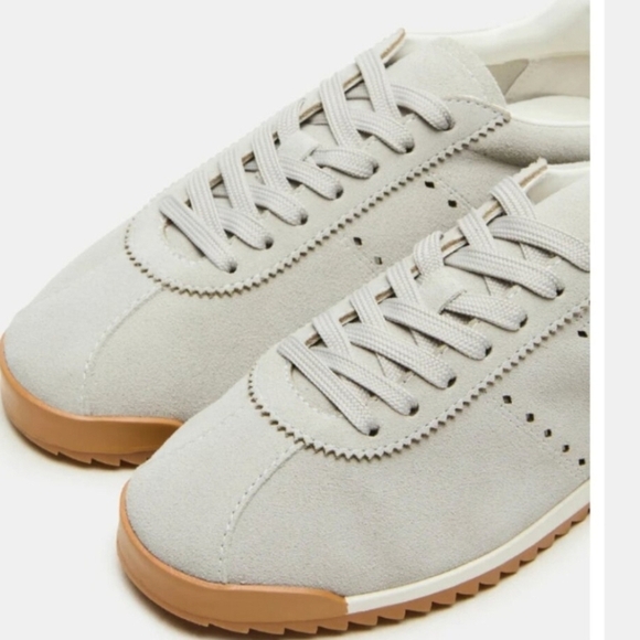 🔹️STEVE MADDEN 🔹️Suede Mirage Sneakers in gray for women - Picture 8 of 9